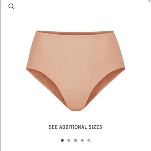 SKIMS Fits Everybody Full Brief L Orche